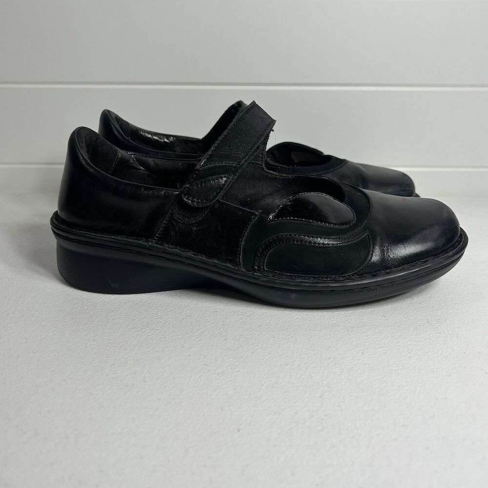 Naot Women's Matai Mary Jane Shoes Size EU 38 US 7-7.5 Black Comfort